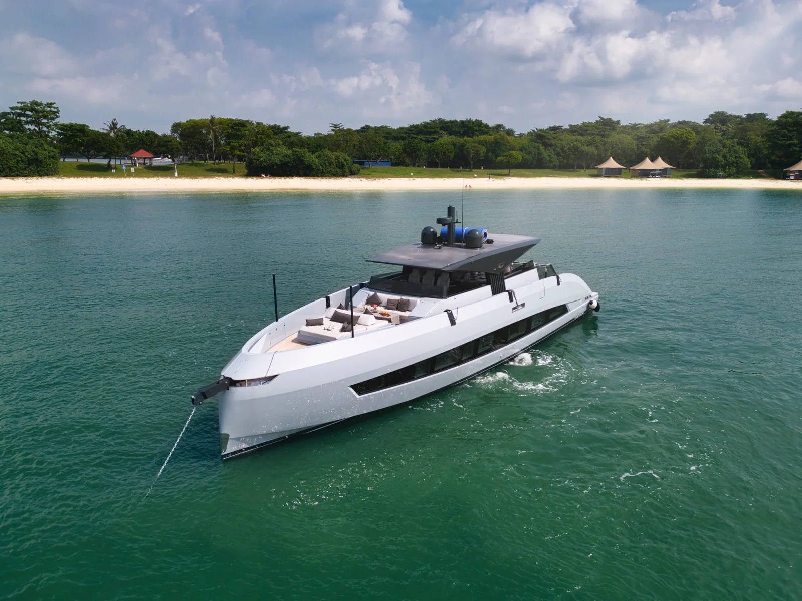 SeaWind_Luxury-yacht-charter-singapore
